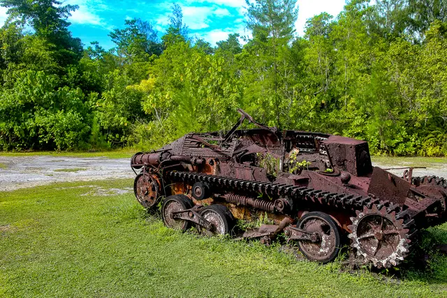 WW II Tank