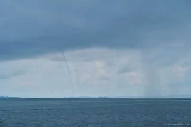 Mini tornados